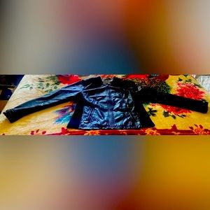 Maurice’s Black Faux Leather Short Jacket with Woven Linen Sleeves Size Large